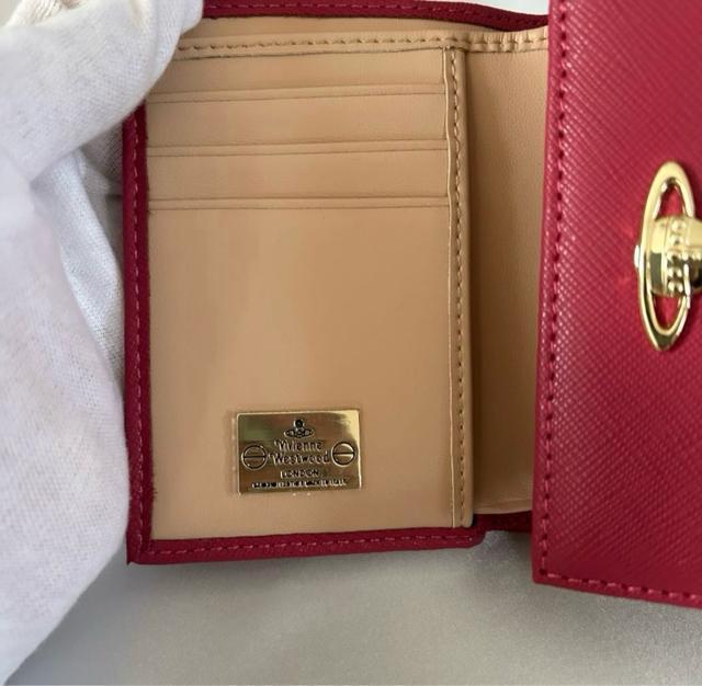 wVigpixVivienne Westwood܂z