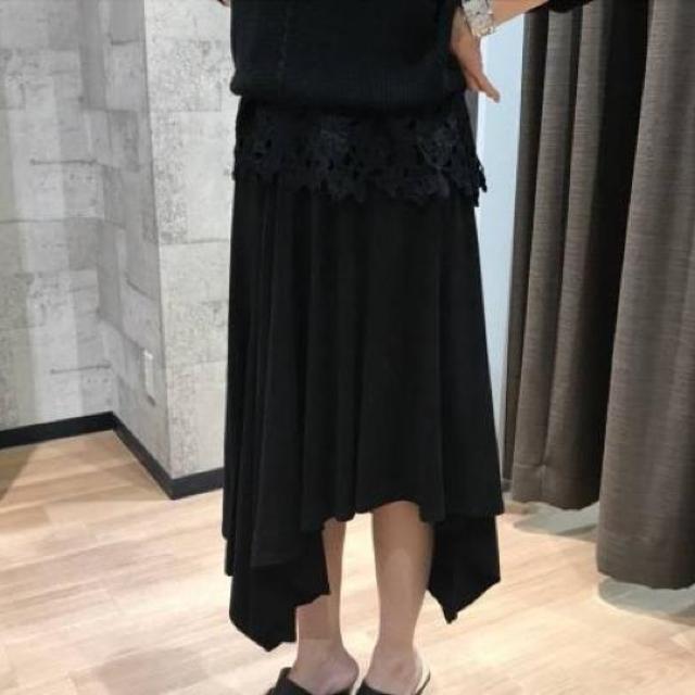 美品*アシンメトリースウェードスカート*ブラック < 女性ファッション 美品*アシンメトリースウェードスカート*ブラック < 女性ファッションの