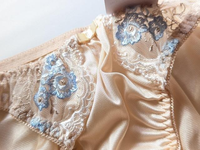 ���ʗX�ւɌ��著�������@�ߗށ@�@�@�@�@�@�@�@�@�@�@�@�@�@�@�@���f�B�[�X�V���[�c �� �����t�@�b�V������ 