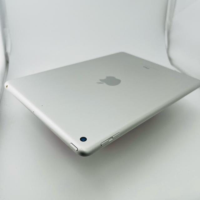 C 100% iPad 5 ��5���� 128 GB Wi-Fi �V���o�[ �{�� �� PC�{��/���Ӌ@��� 