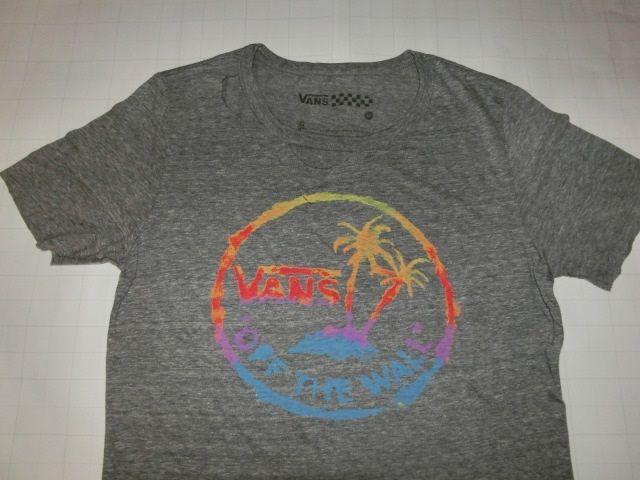USA購入【VANS】穴あき加工 ヤシの木ロゴプリントTシャツUS S 灰 < 女性ファッション  USA購入【VANS】穴あき加工 ヤシの木ロゴプリントTシャツUS S 灰  < 女性ファッションの