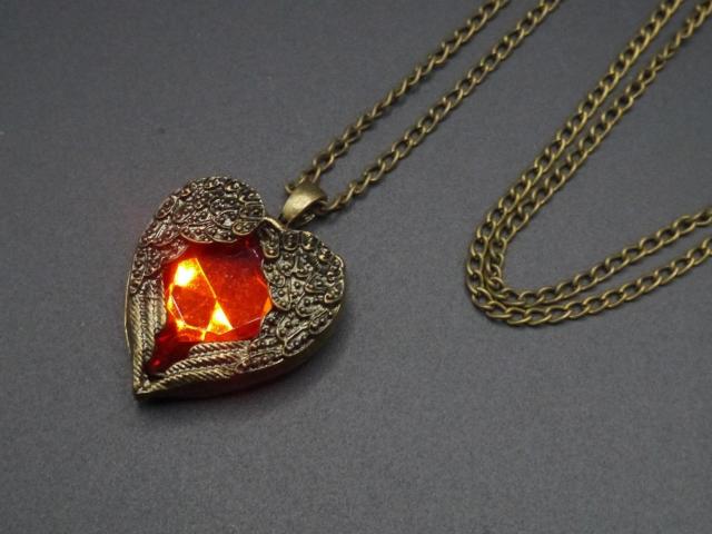 �V�i �A���e�B�[�N���Ԃ��n�[�g���l�b�N���X �� �����A�N�Z�T���[/���v�� 