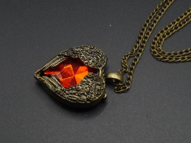 �V�i �A���e�B�[�N���Ԃ��n�[�g���l�b�N���X �� �����A�N�Z�T���[/���v�� 