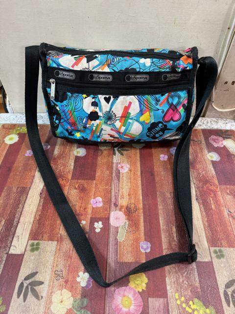 ӂ߂āLeSportsacV_[obNENIiCXNbvVcEearth music TVc4_܂Ƃߔ