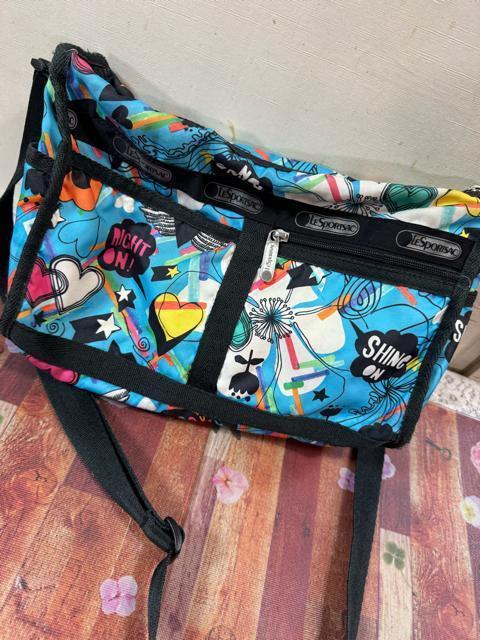 ӂ߂āLeSportsacV_[obNENIiCXNbvVcEearth music TVc4_܂Ƃߔ