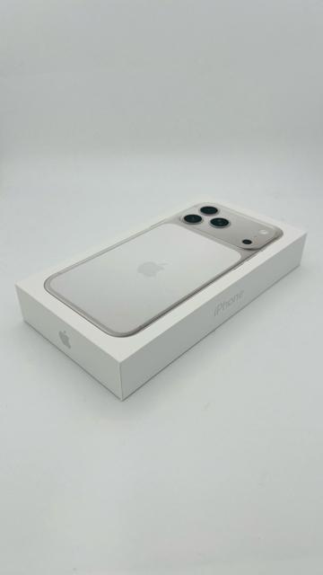 ���J�� iPhone 17 Pro Max 512 GB SIM�t���[ �{�� �� �Ɠd/AV�� 