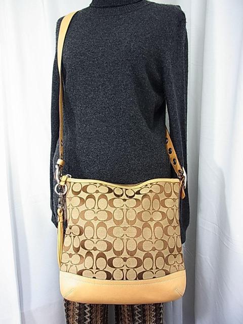 【正規美品】COACH コーチ シグネチャー ダッフル ショルダーバッグ 9362 < ブランド 【正規美品】COACH コーチ シグネチャー ダッフル ショルダーバッグ 9362 < ブランドの