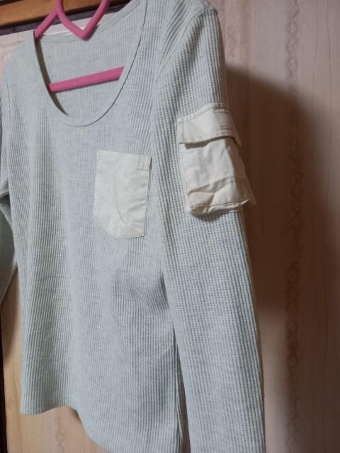 美品★AVIREX,FAMILYsale購入サンプル品【Mサイズ】ロンT < ブランド  美品★AVIREX,FAMILYsale購入サンプル品【Mサイズ】ロンT < ブランドの