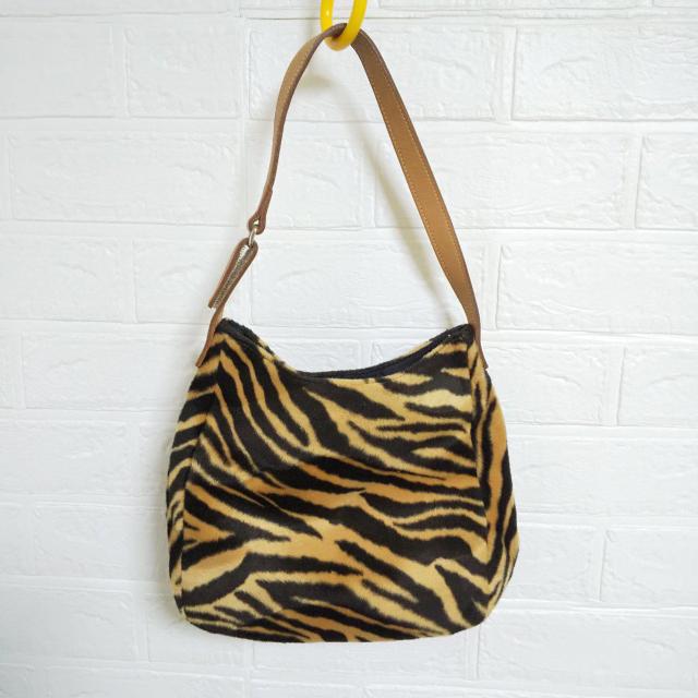 dans le sac★ゼブラ柄アクセサリーポーチbag(ミニbag付)2点★中古品 < 女性ファッション  dans le sac★ゼブラ柄アクセサリーポーチbag(ミニbag付)2点★中古品 < 女性ファッションの