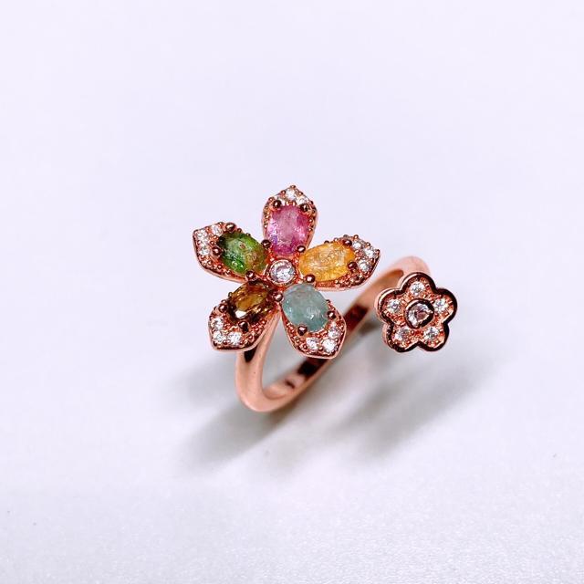 合計1.5ct 宝石トルマリン 5石 フラワーデザインリング < 女性アクセサリー/時計  合計1.5ct 宝石トルマリン 5石 フラワーデザインリング < 女性アクセサリー/時計の