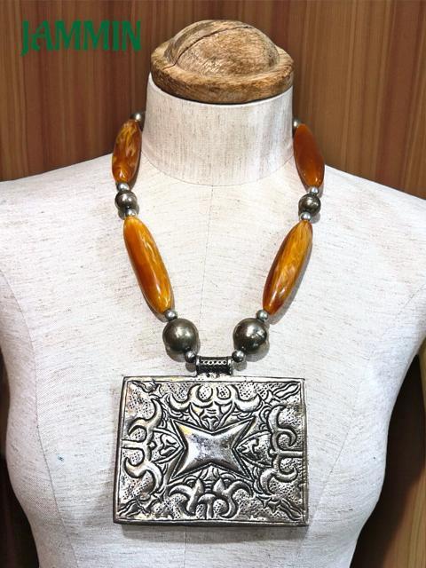 ブラスプレートネックレス アジアン 個性派 エスニック ヒッピー 衣装 アフリカン < 女性アクセサリー/時計  ブラスプレートネックレス アジアン 個性派 エスニック ヒッピー 衣装 アフリカン < 女性アクセサリー/時計の