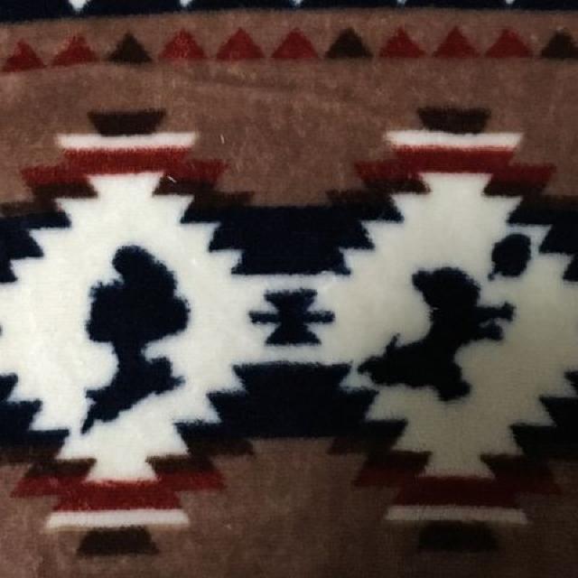 ディズニー・チップ&デールキリム柄フリースパーカー < 女性ファッション ディズニー・チップ&デールキリム柄フリースパーカー < 女性ファッションの