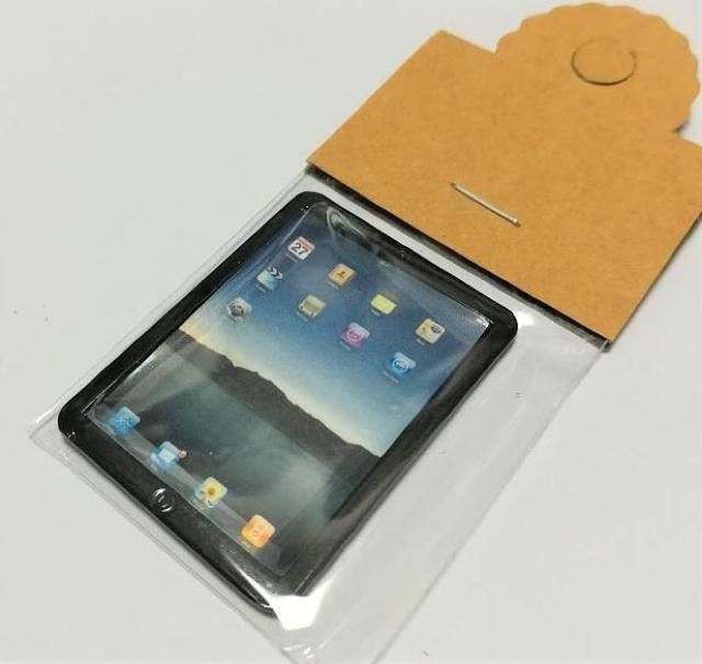 ミニチュア★iPad★Big★ブラック★黒★アイパッド★ドールハウス★ < おもちゃ  ミニチュア★iPad★Big★ブラック★黒★アイパッド★ドールハウス★  < おもちゃの