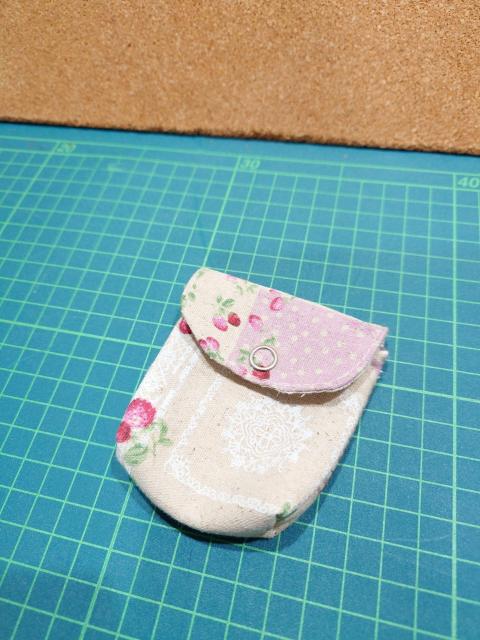 ハンドメイド ミニミニポーチ ピンク < 女性ファッション  ハンドメイド ミニミニポーチ ピンク  < 女性ファッションの