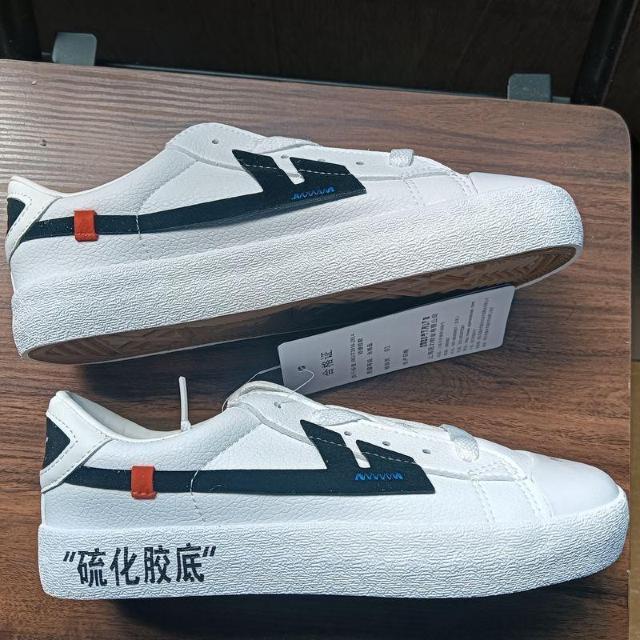 新品 22.5cm レディース スニーカー ホワイト 厚底 シューズ キッズ < 女性ファッション  新品 22.5cm レディース スニーカー ホワイト 厚底 シューズ キッズ < 女性ファッションの