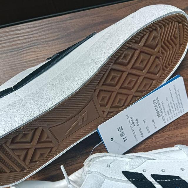 新品 22.5cm レディース スニーカー ホワイト 厚底 シューズ キッズ < 女性ファッション  新品 22.5cm レディース スニーカー ホワイト 厚底 シューズ キッズ < 女性ファッションの