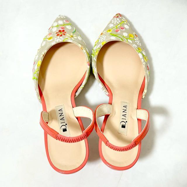 美品 DIANA ダイアナ 花柄 刺繍 パンプス 23.5cm < ブランド  美品 DIANA ダイアナ 花柄 刺繍 パンプス 23.5cm < ブランドの