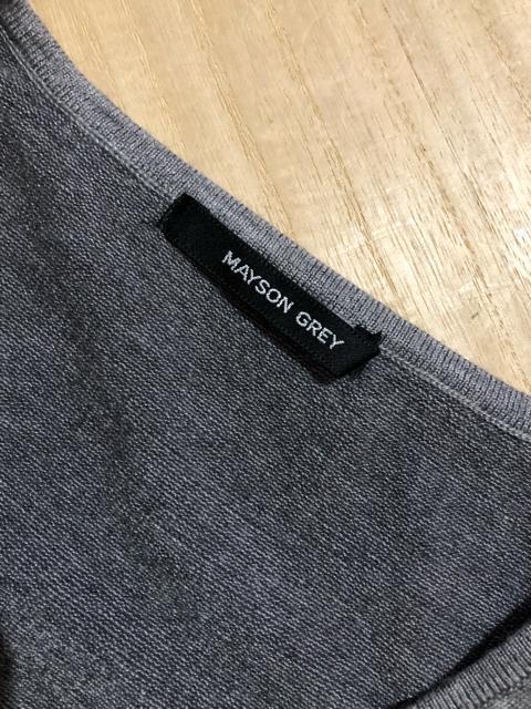 メイソングレイ ニットワンピース 胸元スタッズ飾り ウール混素材 < 女性ファッション メイソングレイ ニットワンピース 胸元スタッズ飾り ウール混素材 < 女性ファッションの