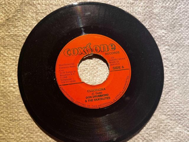 �h���E�h�������h & �U�E�X�J�^���C�c / �N���I�p�g�� Coxsone Records 7�C���`  �� CD/DVD/�r�f�I�� 