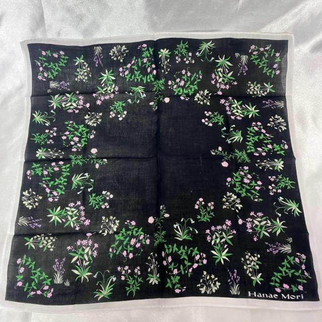 ブランド品 スカーフ ハンカチ 4点セット Valentino gravani Mario valentino < 女性ファッション ブランド品 スカーフ ハンカチ 4点セット Valentino gravani Mario valentino < 女性ファッションの