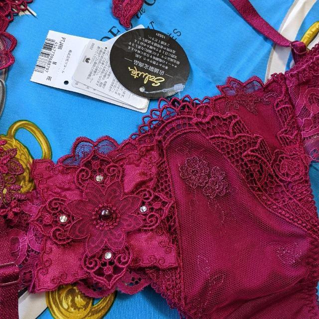 salute/サルート/店舗限定/98/98G/ヴィクトリア/F70/ソングTバックショーツ/ガーターベルト/ガーターストッキング < 女性ファッション salute/サルート/店舗限定/98/98G/ヴィクトリア/F70/ソングTバックショーツ/ガーターベルト/ガーターストッキング < 女性ファッションの