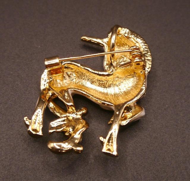 新品アンティーク調ユニコーン一角獣 馬 ブローチ < 女性アクセサリー/時計  新品アンティーク調ユニコーン一角獣 馬 ブローチ < 女性アクセサリー/時計の