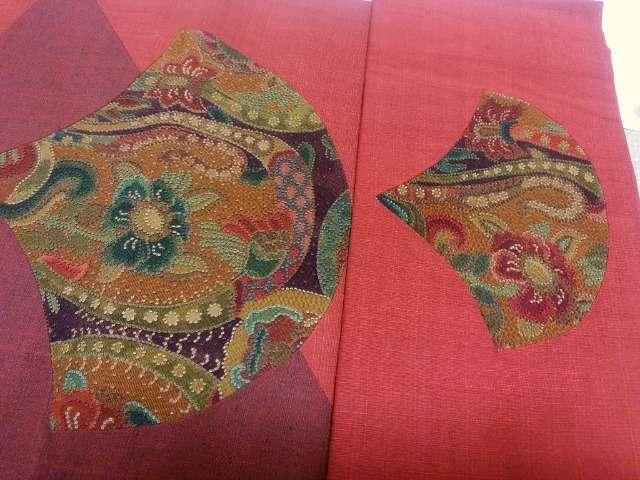 ランチョンマット 紅色刺繍扇ハンドメイドミニサイズ2点セット < インテリア/ライフ  ランチョンマット 紅色刺繍扇ハンドメイドミニサイズ2点セット < インテリア/ライフの