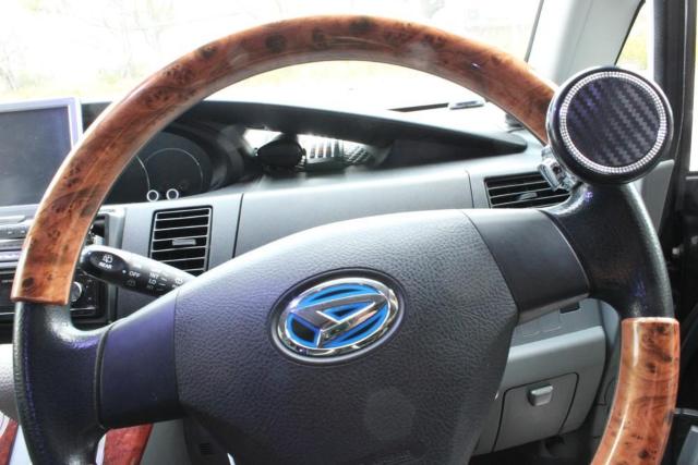 ハンドルスピンナーtype5 カーボン調Xブラック+クロムメッキ < 自動車/バイク ハンドルスピンナーtype5 カーボン調Xブラック+クロムメッキ < 自動車/バイク