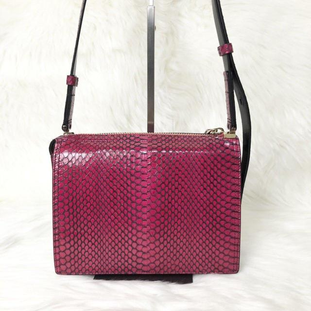 【未使用級】ロジェヴィヴィエ ショルダーバッグ セミショルダー パイソン ゴールド金具 < 女性ファッション  【未使用級】ロジェヴィヴィエ ショルダーバッグ セミショルダー パイソン ゴールド金具 < 女性ファッションの