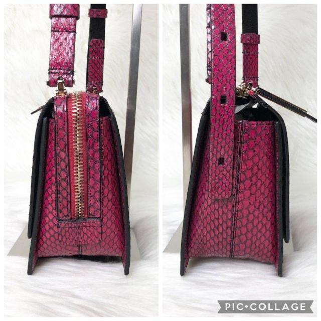 【未使用級】ロジェヴィヴィエ ショルダーバッグ セミショルダー パイソン ゴールド金具 < 女性ファッション  【未使用級】ロジェヴィヴィエ ショルダーバッグ セミショルダー パイソン ゴールド金具 < 女性ファッションの