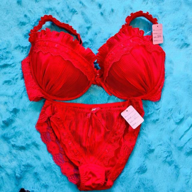 サテンがエロ可愛ッ。。。G85×LL。。アコーディオンプリーツブラジャー&ショーツセット。大きいサイズグラマー希少サイズ。。。 < 女性ファッション  サテンがエロ可愛ッ。。。G85×LL。。アコーディオンプリーツブラジャー&ショーツセット。大きいサイズグラマー希少サイズ。。。  < 女性ファッションの