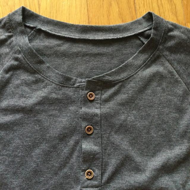 ヘンリーネック3つボタン 長袖Tシャツ カットソー < 男性ファッション  ヘンリーネック3つボタン 長袖Tシャツ カットソー < 男性ファッションの