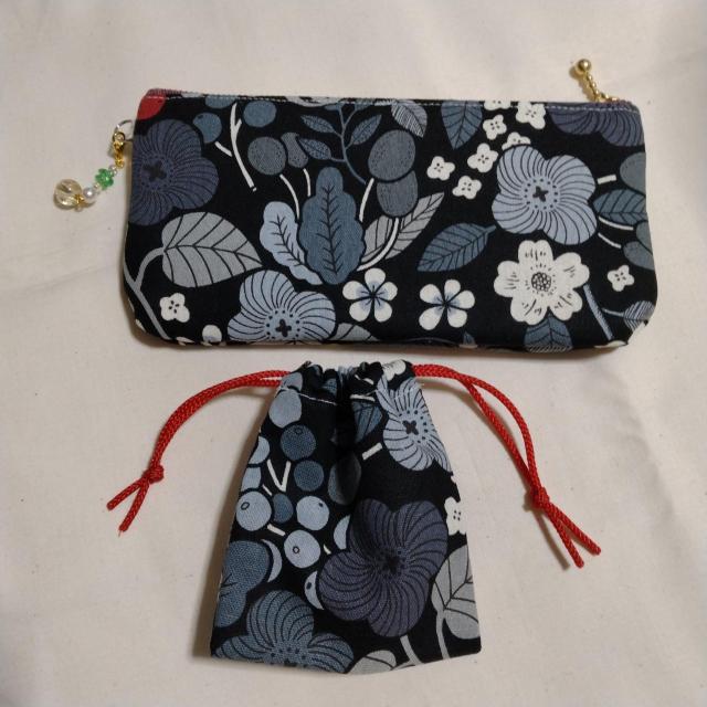 ★木苺柄★花柄♪ファスナーポーチとミニ巾着♪眼鏡入れ、ペンポーチ < 女性ファッション ★木苺柄★花柄♪ファスナーポーチとミニ巾着♪眼鏡入れ、ペンポーチ < 女性ファッションの