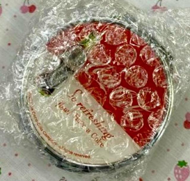 コカコーラCoca-Colaのコンパクトミラー 鏡 新品未使用 匿名配送 送料込み < 女性ファッション  コカコーラCoca-Colaのコンパクトミラー 鏡 新品未使用 匿名配送 送料込み  < 女性ファッションの