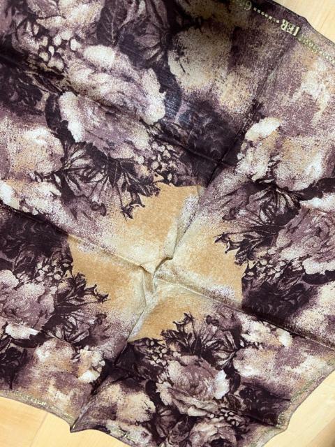 ジャンポールゴルチエ バラ柄スカーフ < ブランド ジャンポールゴルチエ バラ柄スカーフ < ブランドの