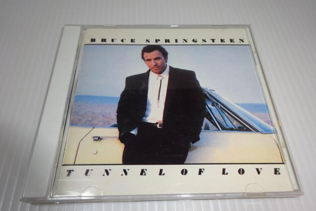 CD★ブルース・スプリングスティーン★TUNNEL OF LOVE(初回限定盤)★洋楽★2枚同梱270円 < CD/DVD/ビデオ  CD★ブルース・スプリングスティーン★TUNNEL OF LOVE(初回限定盤)★洋楽★2枚同梱270円  < CD/DVD/ビデオの