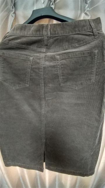 焦げ茶色★コーディロイのタイトスカート★Lサイズ < 女性ファッション  焦げ茶色★コーディロイのタイトスカート★Lサイズ < 女性ファッションの