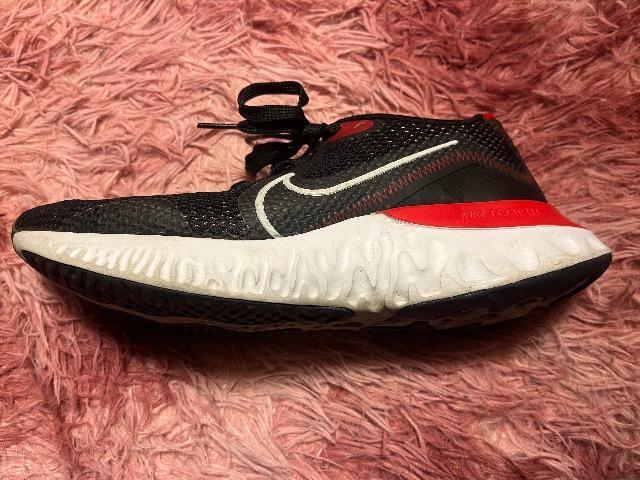 NIKE リニューランスニーカー < 男性ファッション  NIKE リニューランスニーカー < 男性ファッションの