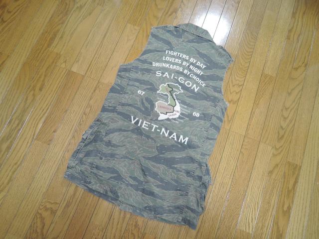HYSTERIC GLAMOUR ヒステリックグラマー ベトシャツ ベスト F 迷彩柄 カモ ミリタリー 刺繍ステッチ スーベニア < ブランド  HYSTERIC GLAMOUR ヒステリックグラマー ベトシャツ ベスト F 迷彩柄 カモ ミリタリー 刺繍ステッチ スーベニア < ブランドの