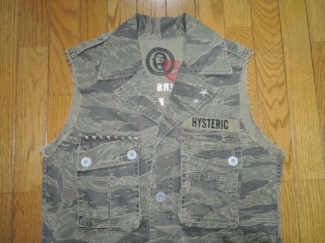 HYSTERIC GLAMOUR ヒステリックグラマー ベトシャツ ベスト F 迷彩柄 カモ ミリタリー 刺繍ステッチ スーベニア < ブランド  HYSTERIC GLAMOUR ヒステリックグラマー ベトシャツ ベスト F 迷彩柄 カモ ミリタリー 刺繍ステッチ スーベニア < ブランドの