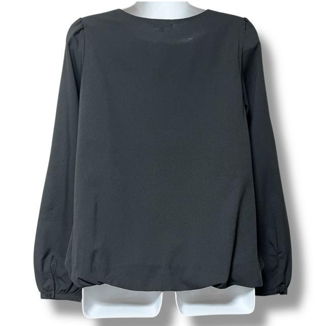 【新品】首元パール付バルーンシルエットブラウス < 女性ファッション  【新品】首元パール付バルーンシルエットブラウス < 女性ファッションの