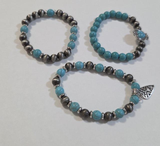 ターコイズブレスレット★3点セット★新品 インディアンアクセサリー レディースブレスレット ターコイズアクセサリー < 女性アクセサリー/時計 ターコイズブレスレット★3点セット★新品 インディアンアクセサリー レディースブレスレット ターコイズアクセサリー < 女性アクセサリー/時計の