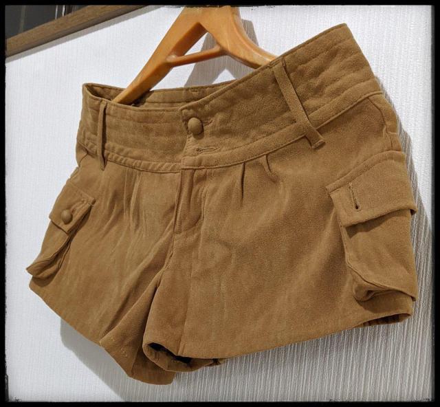 ★ディープサンクス★ショートパンツ★ハーフパンツ★パンツ★茶色★ウエスト64ヒップ91★ボタン2個欠品★綺麗★まとめ買い歓迎★ < 女性ファッション  ★ディープサンクス★ショートパンツ★ハーフパンツ★パンツ★茶色★ウエスト64ヒップ91★ボタン2個欠品★綺麗★まとめ買い歓迎★ < 女性ファッションの