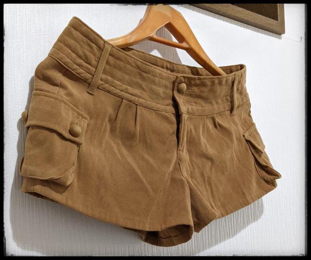 ★ディープサンクス★ショートパンツ★ハーフパンツ★パンツ★茶色★ウエスト64ヒップ91★ボタン2個欠品★綺麗★まとめ買い歓迎★ < 女性ファッション  ★ディープサンクス★ショートパンツ★ハーフパンツ★パンツ★茶色★ウエスト64ヒップ91★ボタン2個欠品★綺麗★まとめ買い歓迎★ < 女性ファッションの