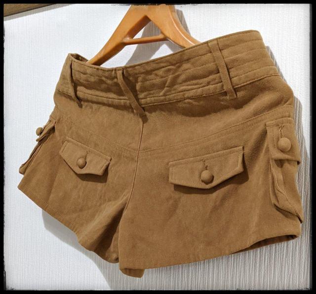 ★ディープサンクス★ショートパンツ★ハーフパンツ★パンツ★茶色★ウエスト64ヒップ91★ボタン2個欠品★綺麗★まとめ買い歓迎★ < 女性ファッション  ★ディープサンクス★ショートパンツ★ハーフパンツ★パンツ★茶色★ウエスト64ヒップ91★ボタン2個欠品★綺麗★まとめ買い歓迎★ < 女性ファッションの