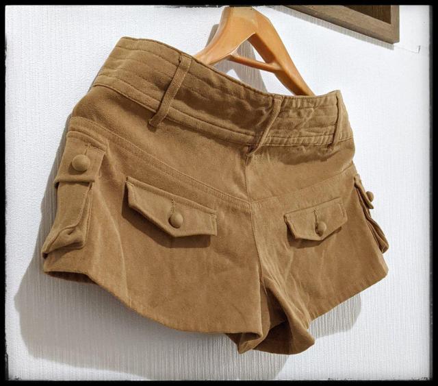 ★ディープサンクス★ショートパンツ★ハーフパンツ★パンツ★茶色★ウエスト64ヒップ91★ボタン2個欠品★綺麗★まとめ買い歓迎★ < 女性ファッション  ★ディープサンクス★ショートパンツ★ハーフパンツ★パンツ★茶色★ウエスト64ヒップ91★ボタン2個欠品★綺麗★まとめ買い歓迎★ < 女性ファッションの