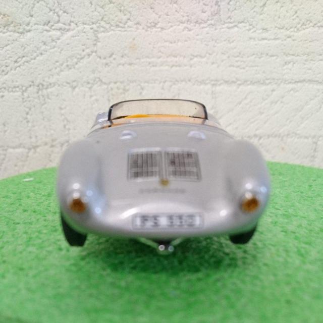 ~jJ[ |VF PS 550  zr[ 