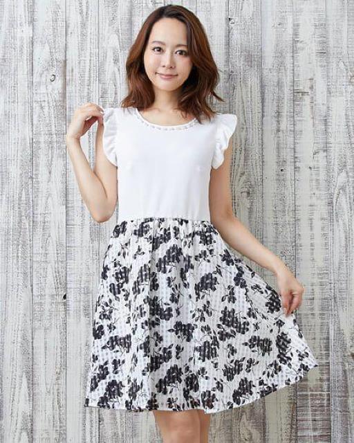 新品☆イング*モノトーン花柄スカートドッキングワンピ < ブランド  新品☆イング*モノトーン花柄スカートドッキングワンピ  < ブランドの