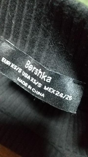 Bershkaのお品★重ね着風トップス★Mサイズ < ブランド  Bershkaのお品★重ね着風トップス★Mサイズ < ブランドの