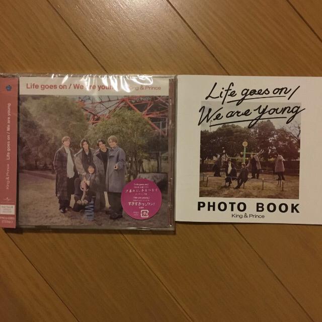 King & Prince  Life goes on / We are young  dear teara  ティアラ盤 特典付 < タレントグッズ  King & Prince  Life goes on / We are young  dear teara  ティアラ盤 特典付  < タレントグッズの